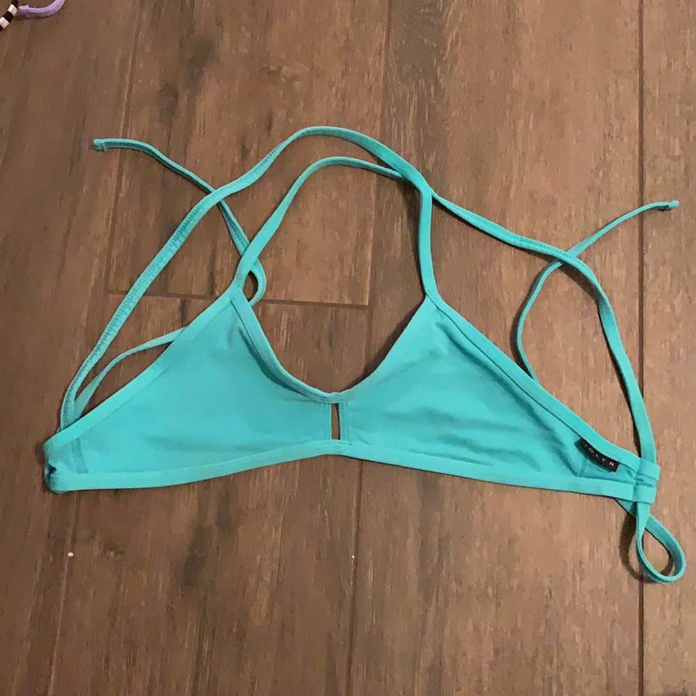 Jolyn swim top!!